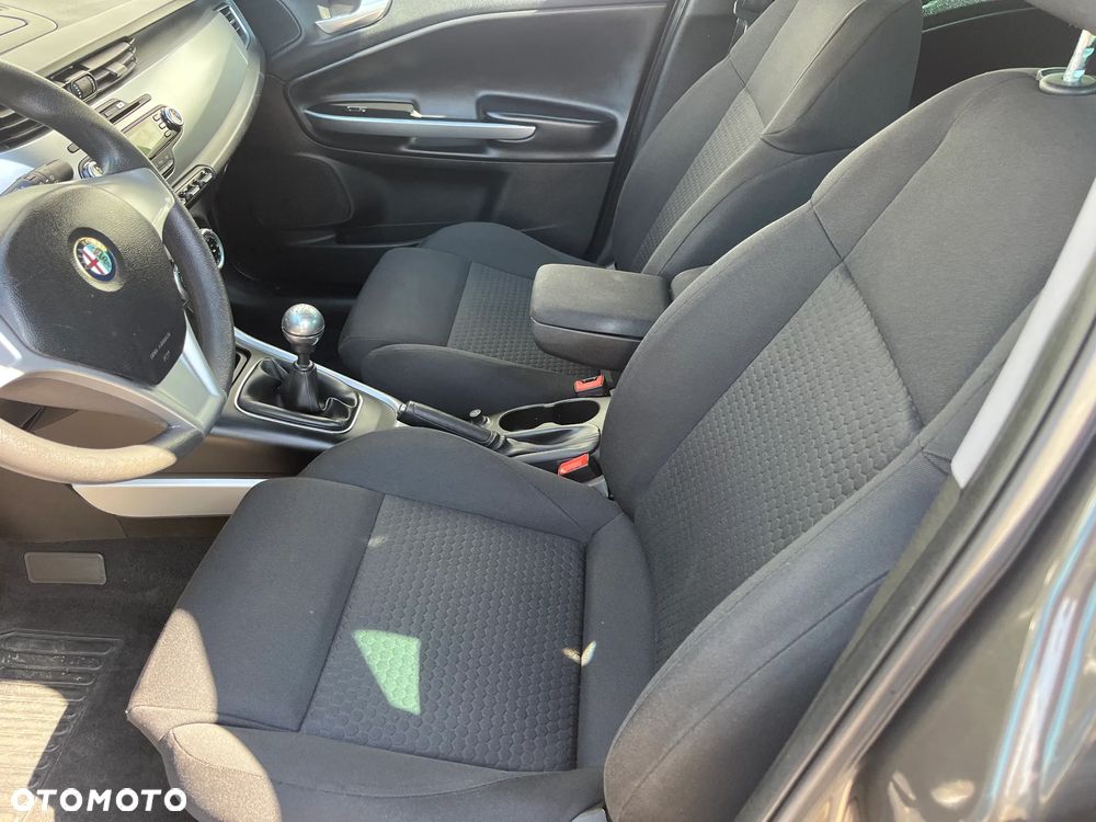 Alfa Romeo Giulietta - 12