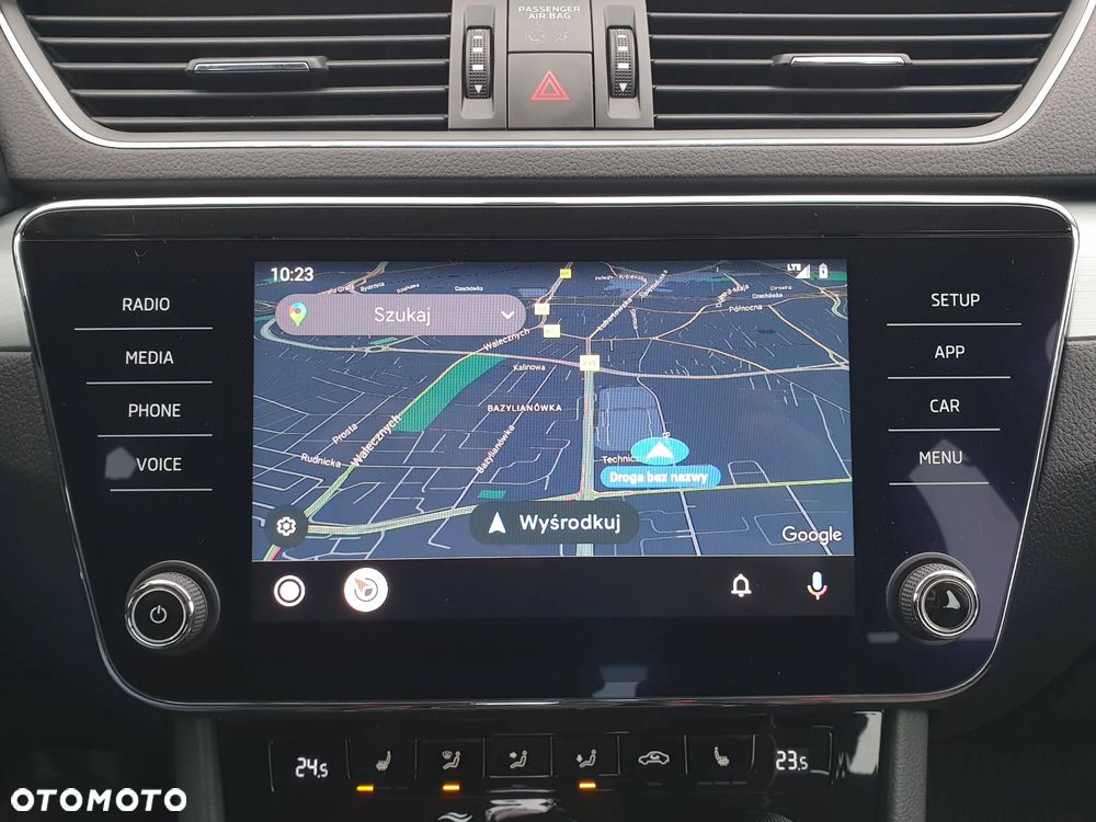 Skoda Superb 2.0 TDI Ambition DSG - 26