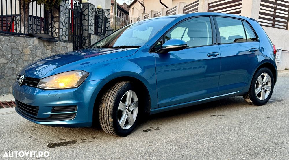 Volkswagen Golf 1.2 TSI BMT Comfortline - 23