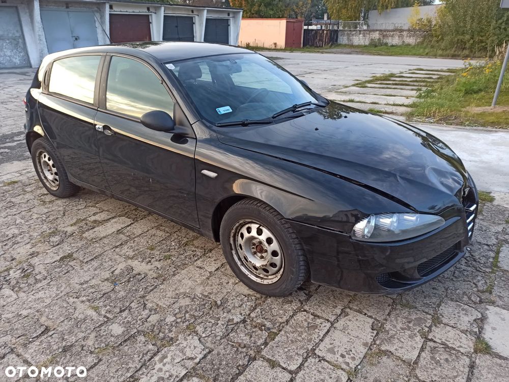 Alfa Romeo 147 - 4