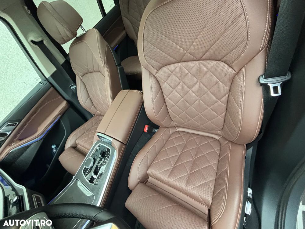 BMW X7 xDrive40i - 14