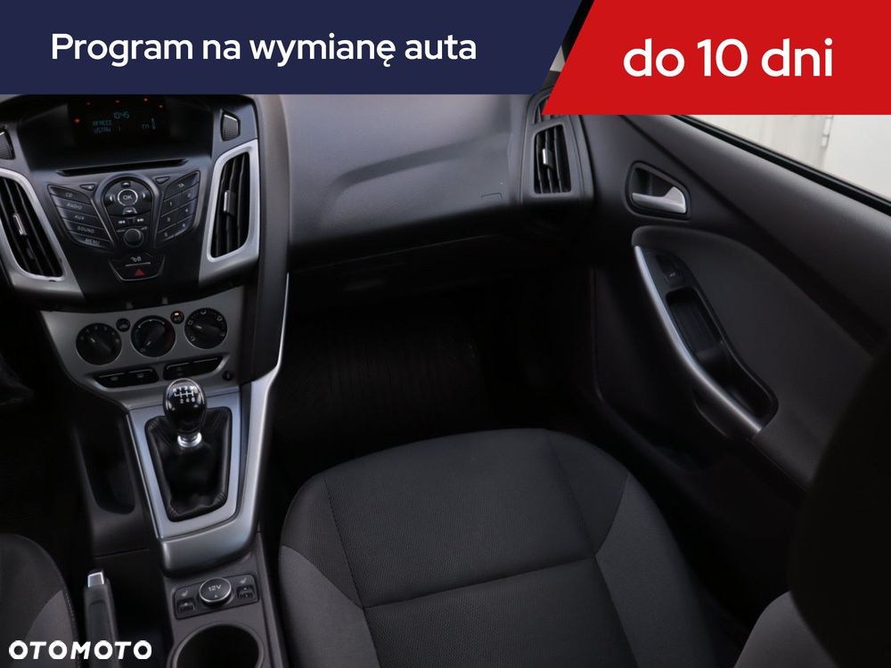 Ford Focus - 10
