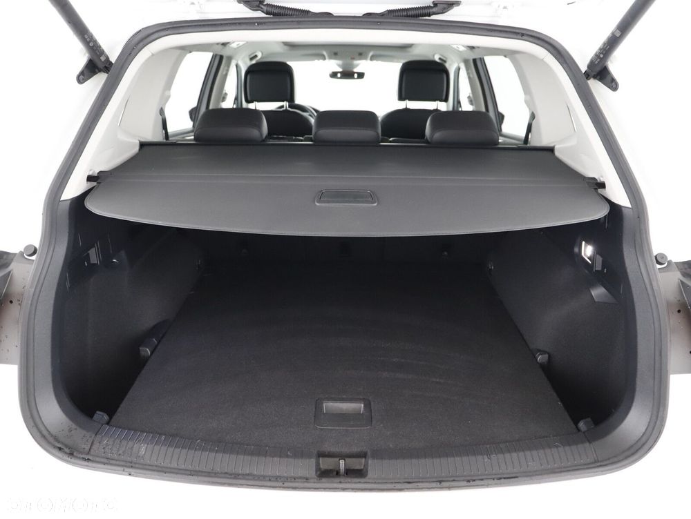Volkswagen Tiguan Allspace - 21
