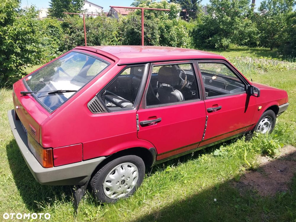 Lada Samara - 1