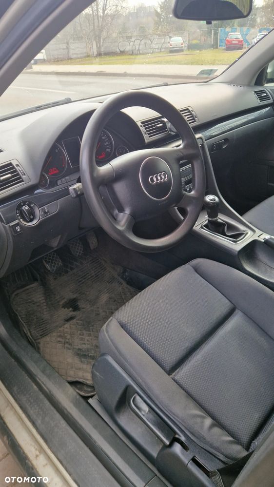 Audi A4 Limousine - 20