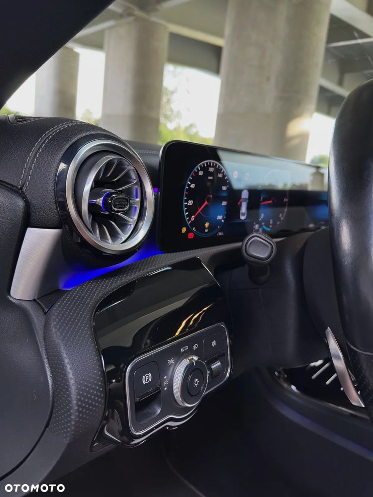 Mercedes-Benz CLA 220 d Edition 1 8G-DCT - 9
