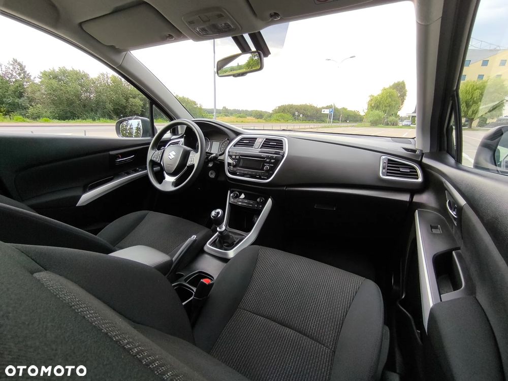 Suzuki SX4 S-Cross 1.4 SHVS Comfort Plus - 17