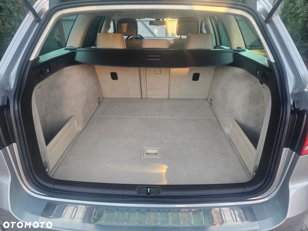 Volkswagen Passat Variant 2.0 TDI 4Mot Highline - 21