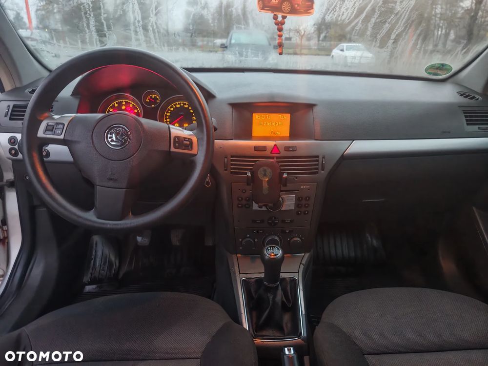 Opel Astra 1.6 - 12