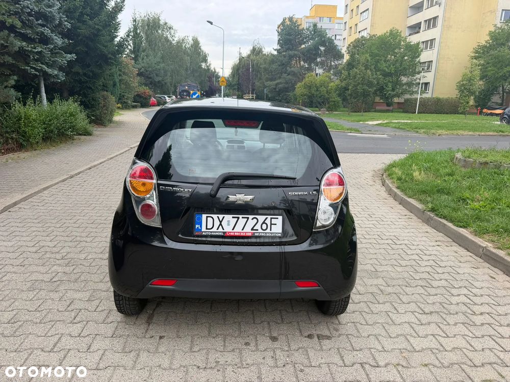 Chevrolet Spark - 4