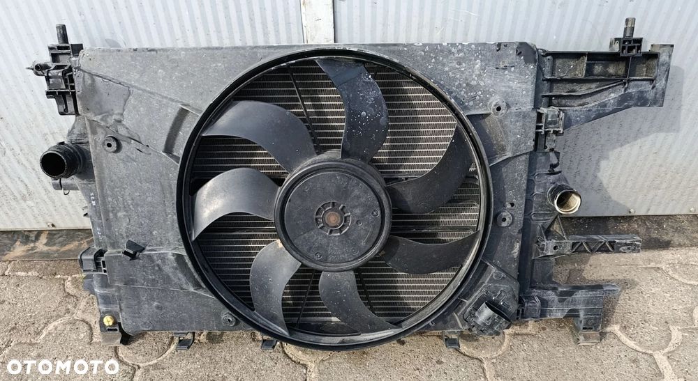 Astra J chłodnica wentylator chłodnice komplet 1,4 16V Astra IV Opel - 1