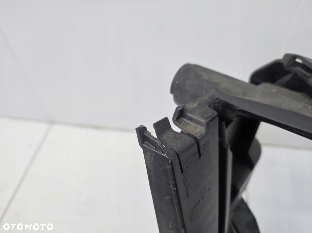 radar sensor asystent pasa ruchu prawy tył audi q8 e-tron etron - 5