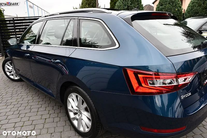 Skoda Superb Combi 1.6 TDI DSG Style - 31