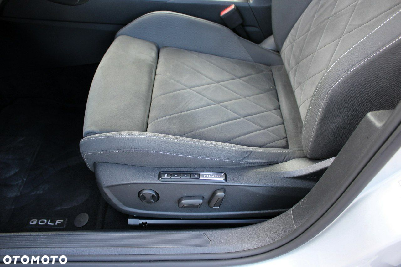 Volkswagen Golf VIII 1.4 TSI Plug-In Hybrid Style DSG - 16