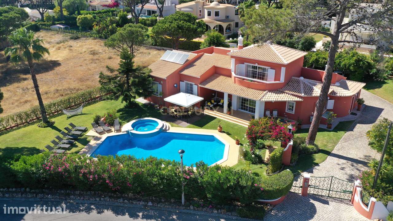 Moradia T7 isolada em Vilamoura - Grande imagem: 2/29