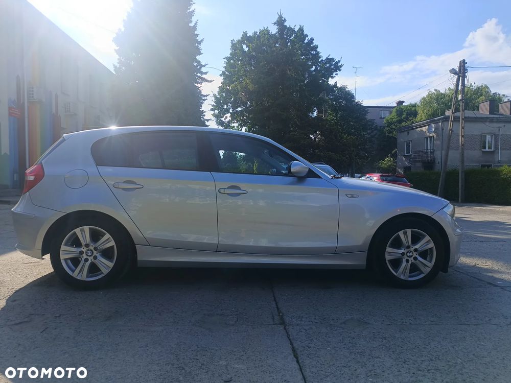 BMW Seria 1 116i - 11