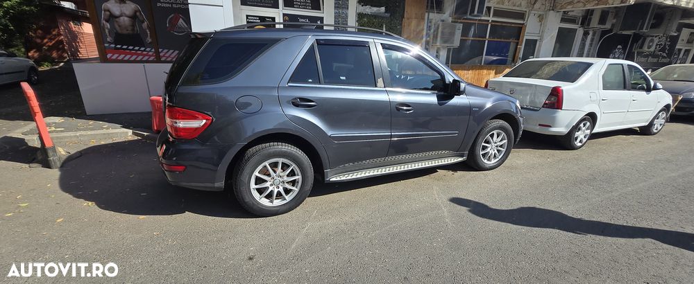 Mercedes-Benz ML 300 CDI BlueEfficiency Aut - 12