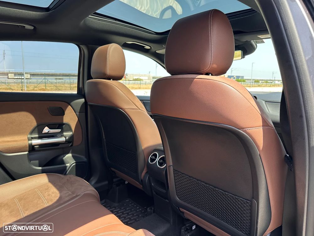 Mercedes-Benz GLA 250 e 8G-DCT AMG Line - 37