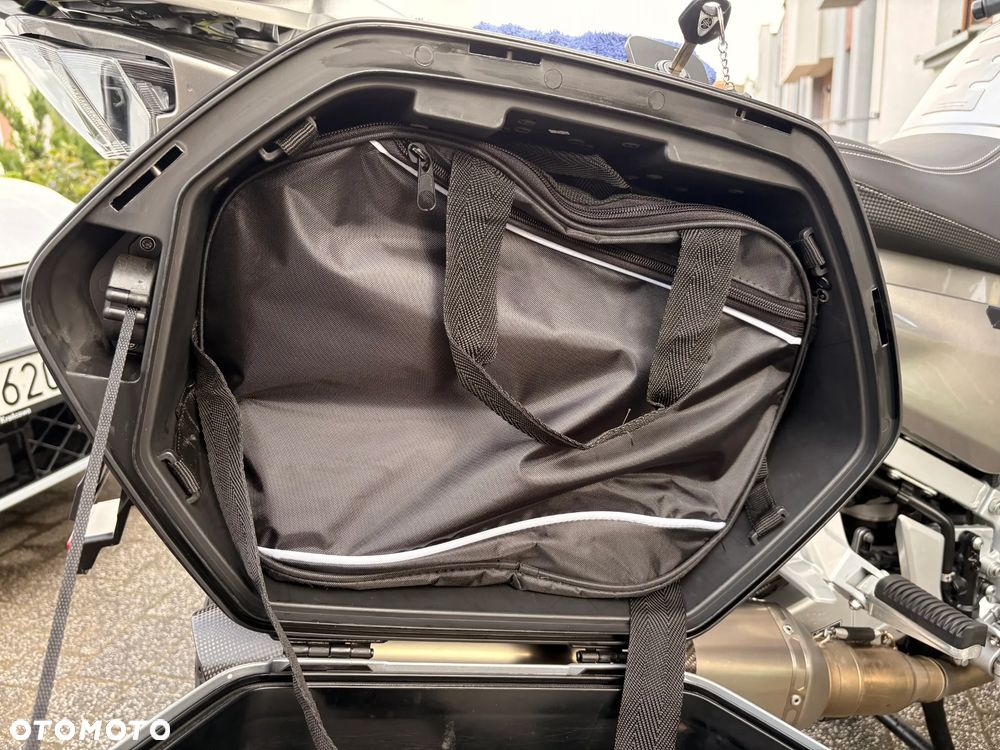 Yamaha FJR - 31