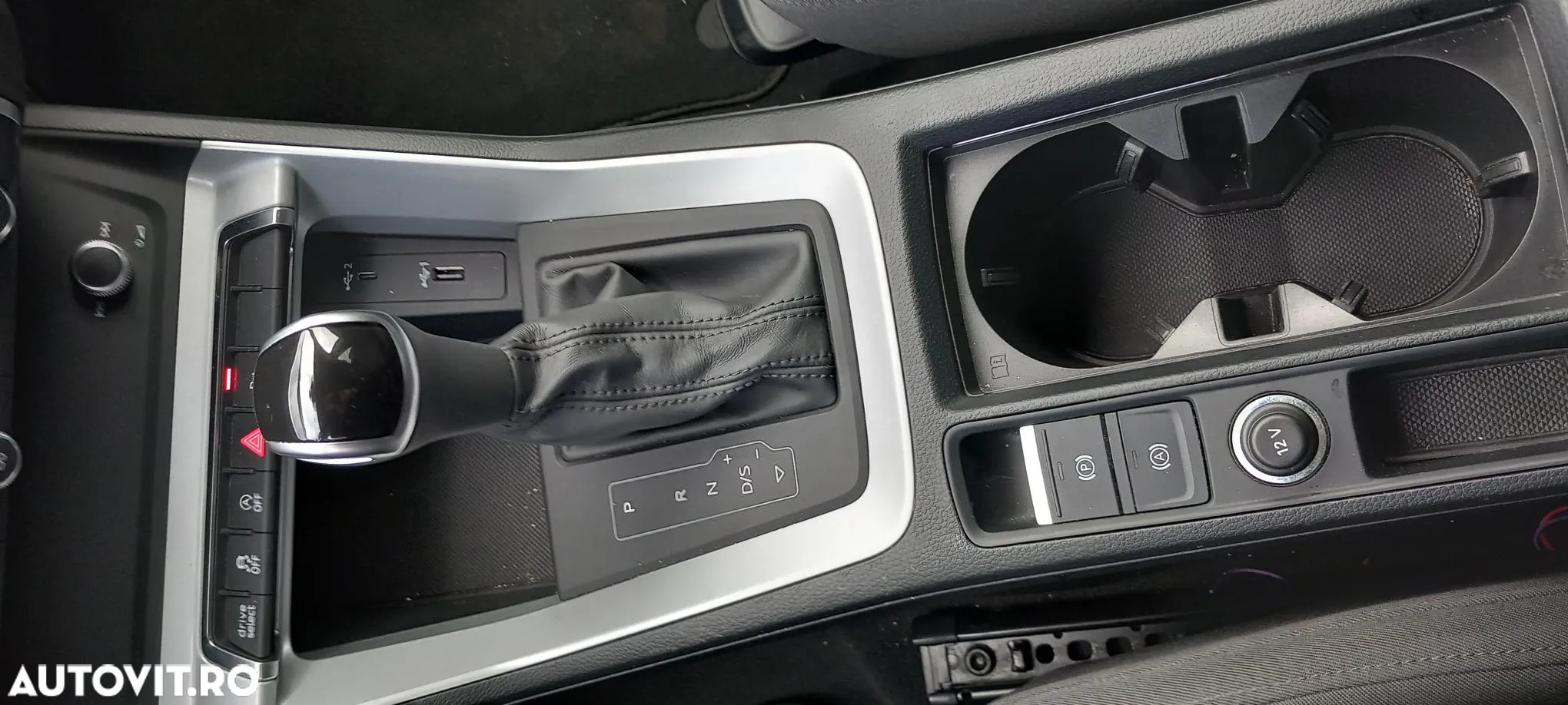 Audi Q3 2.0 35 TDI S tronic quattro S Line - 11
