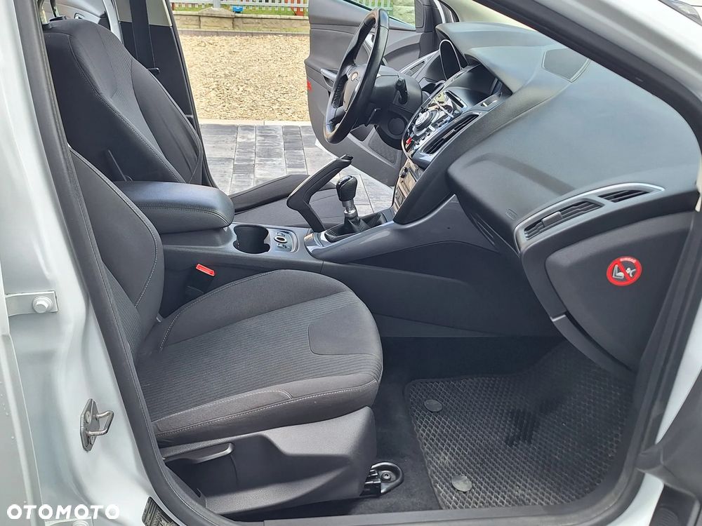 Ford Focus 1.6 EcoBoost Start-Stopp-System Titanium - 19