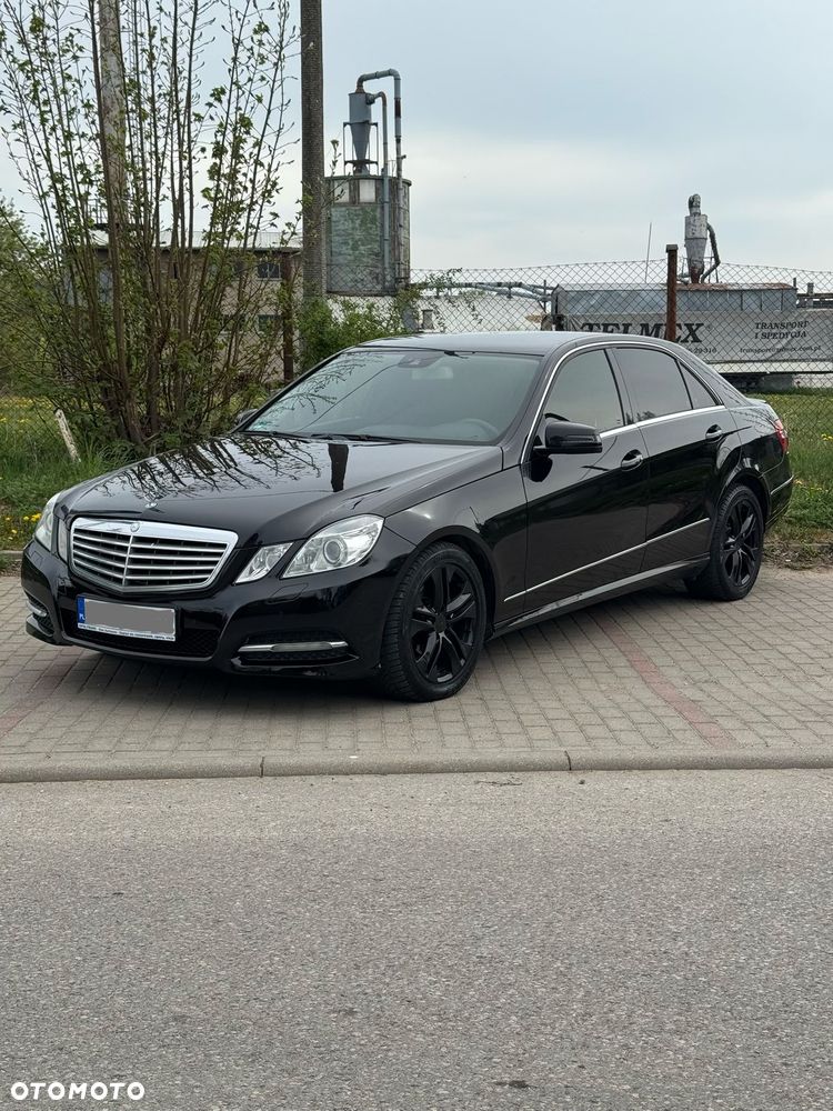 Mercedes-Benz Klasa E ver-250-cdi-4--matic-blueeff-avantgarde - 1
