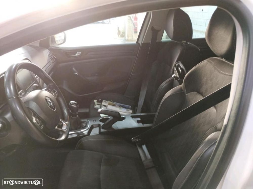 Renault Mégane Sport Tourer 1.5 Blue dCi Limited - 6