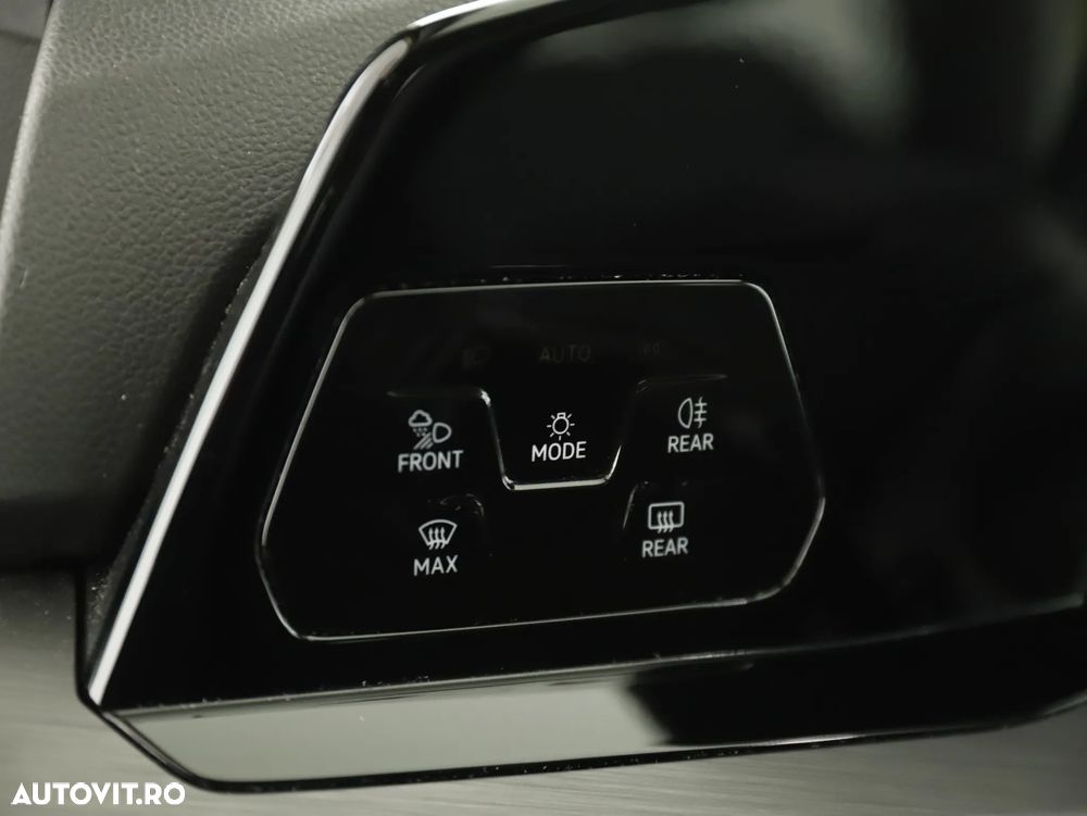 Volkswagen Golf 1.5 eTSI ACT DSG MHEV Style - 22