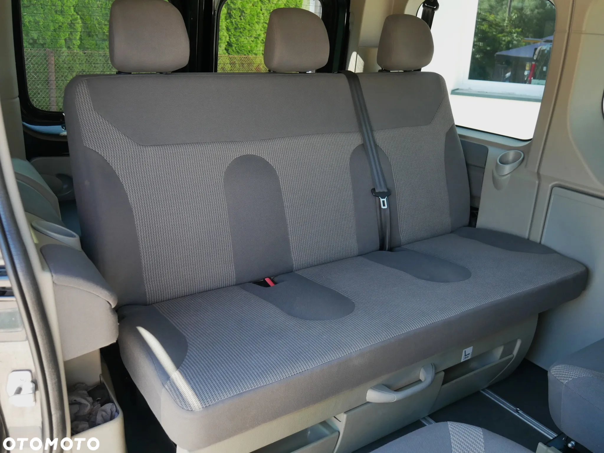 Opel Vivaro - 24