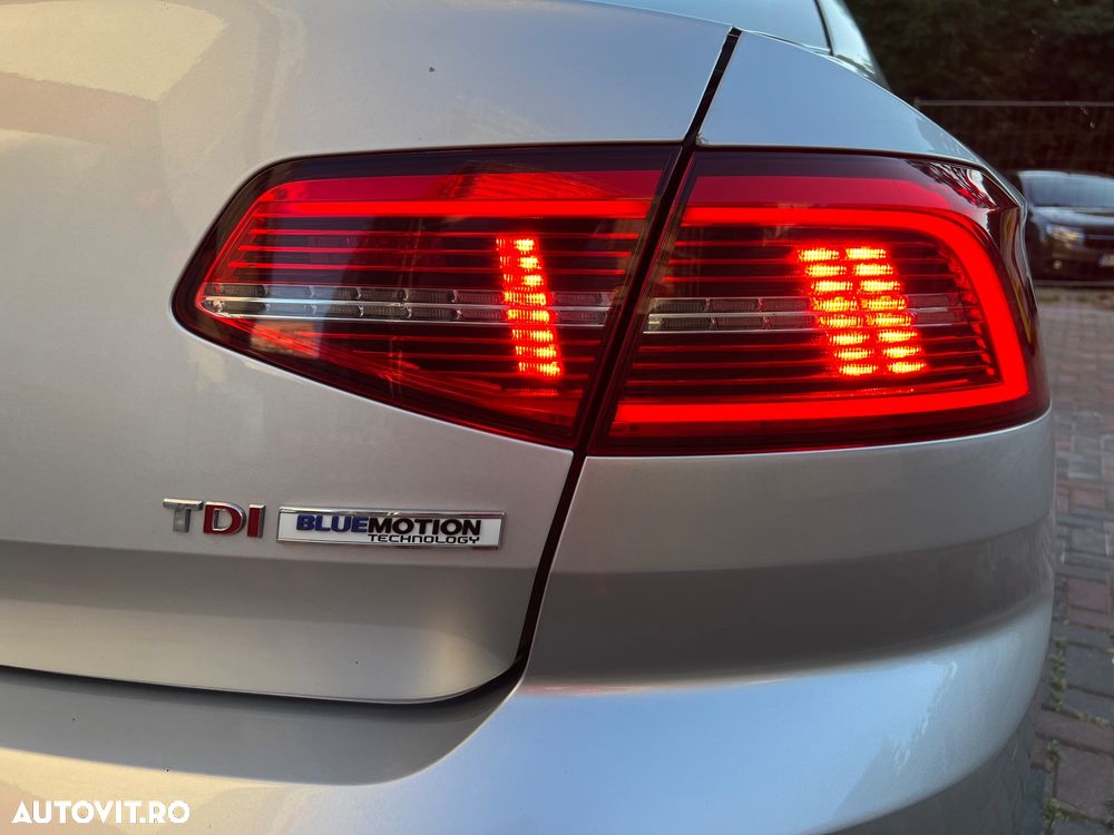 Volkswagen Passat - 22