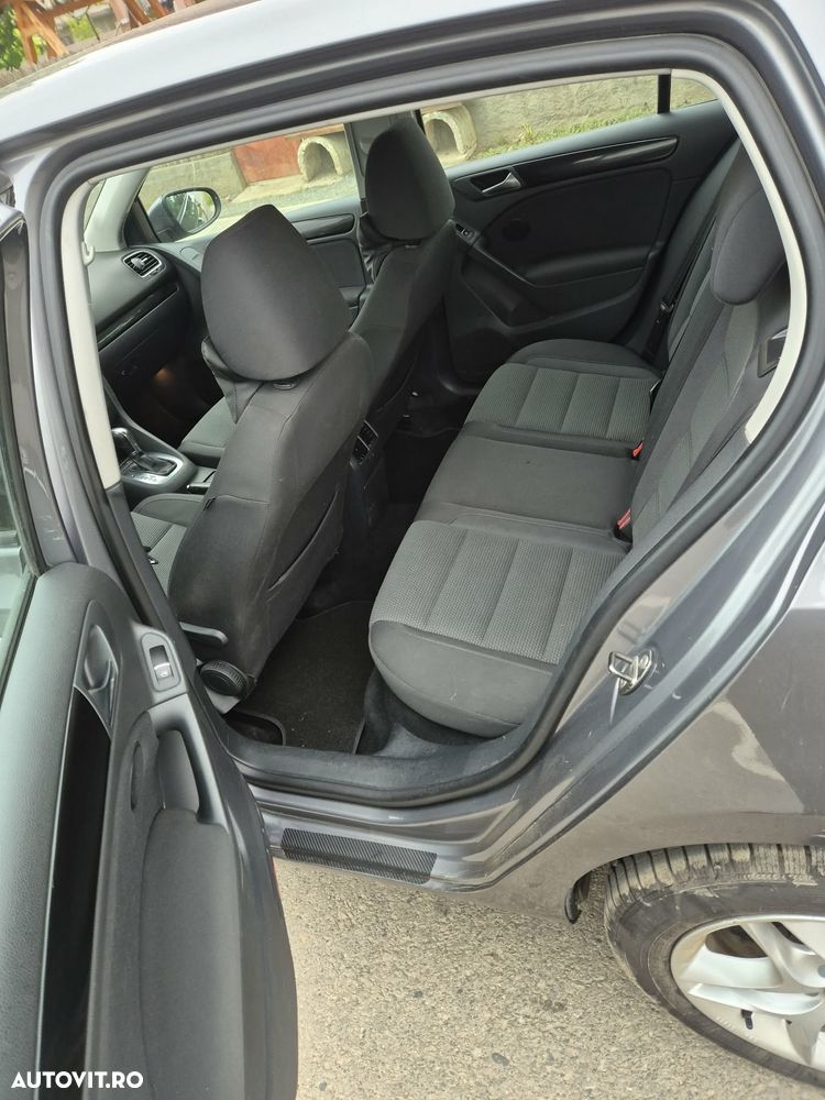 Volkswagen Golf 1.6 TDI BlueMotion Technology DPF Comfortline DSG - 12