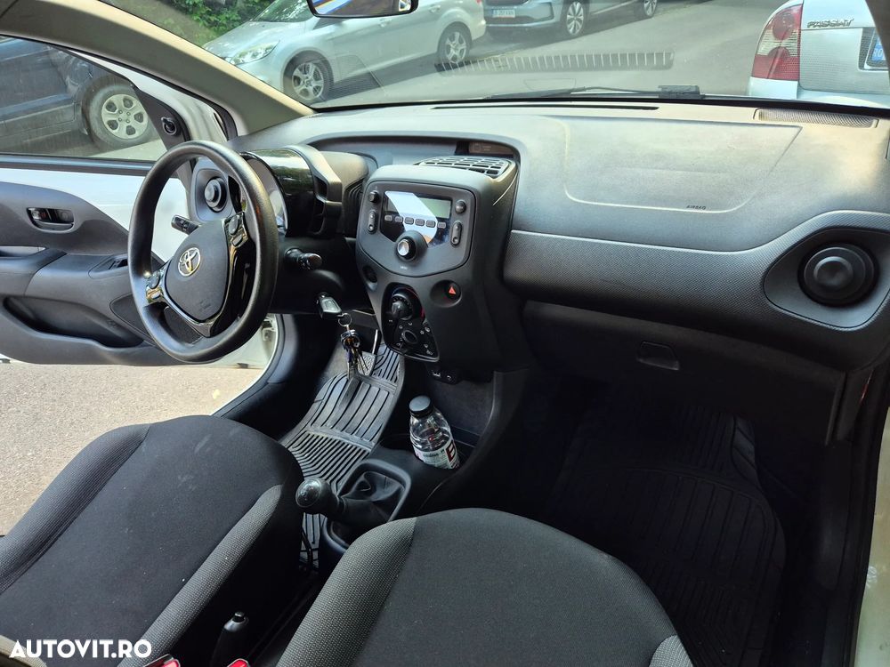 Toyota Aygo 1.0 VVY-I 5 usi X - 18