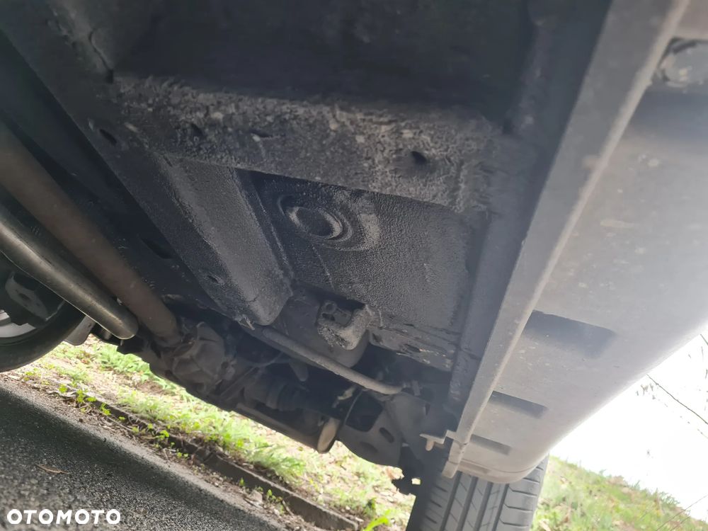 Suzuki SX4 1.6 GS / Premium - 11