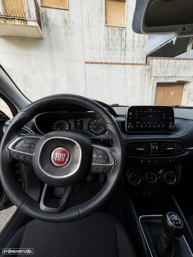 Fiat Tipo Station Wagon 1.3 M-Jet Lounge - 16