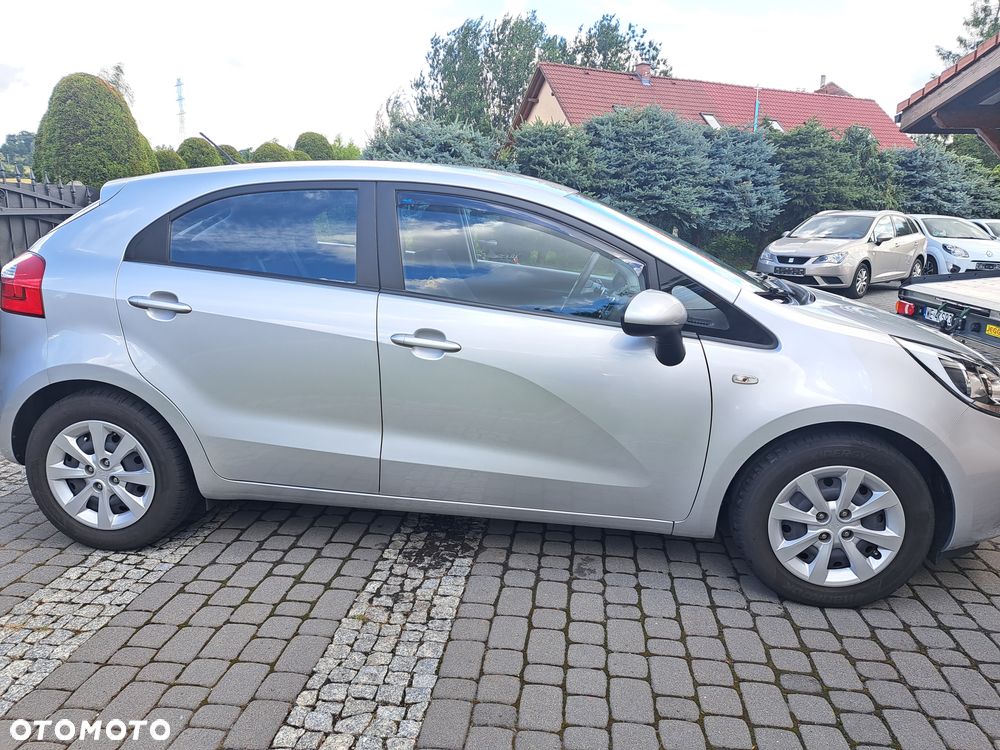 Kia Rio 1.4 Platinum Edition - 4
