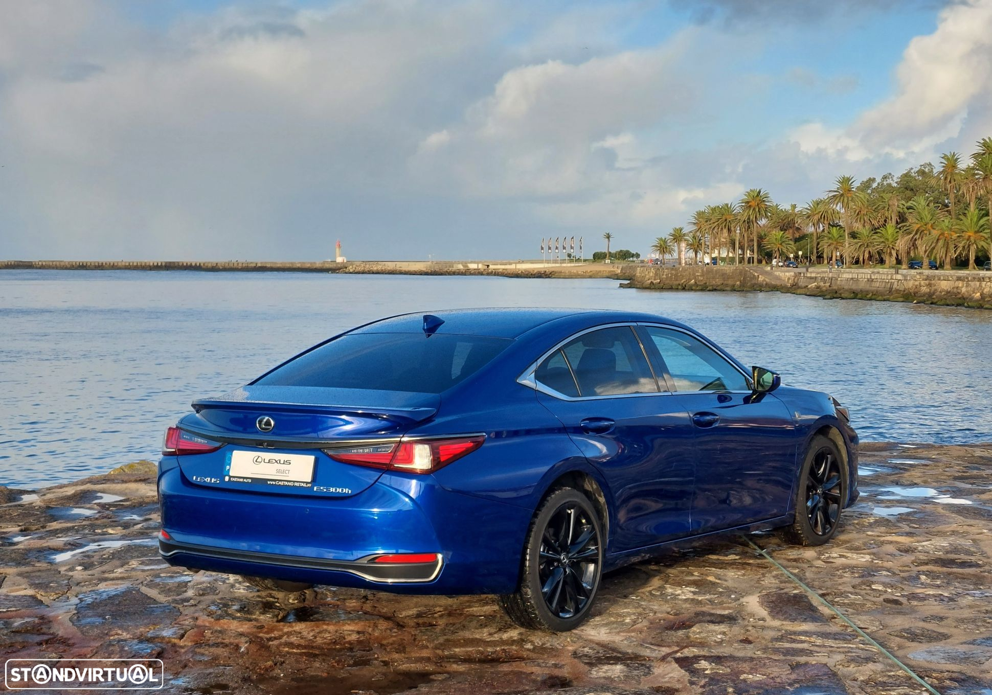 Lexus es-300h Sport - 3