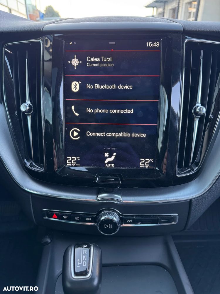 Volvo XC 60 D4 AWD Geartronic Momentum - 25