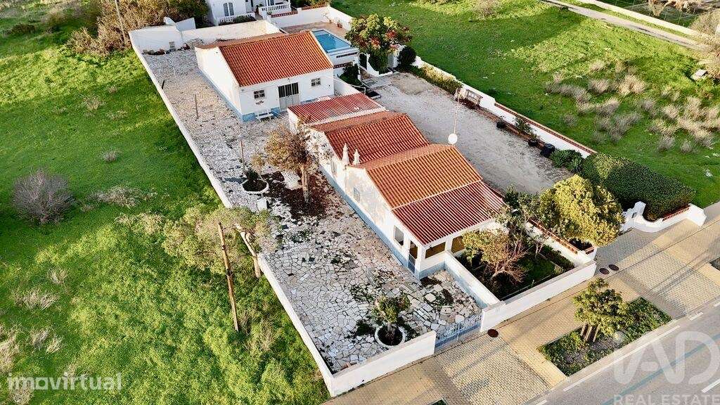 Casa / Villa T5 em São Gonçalo de Lagos de 227,45 m2 - Grande imagem: 3/38