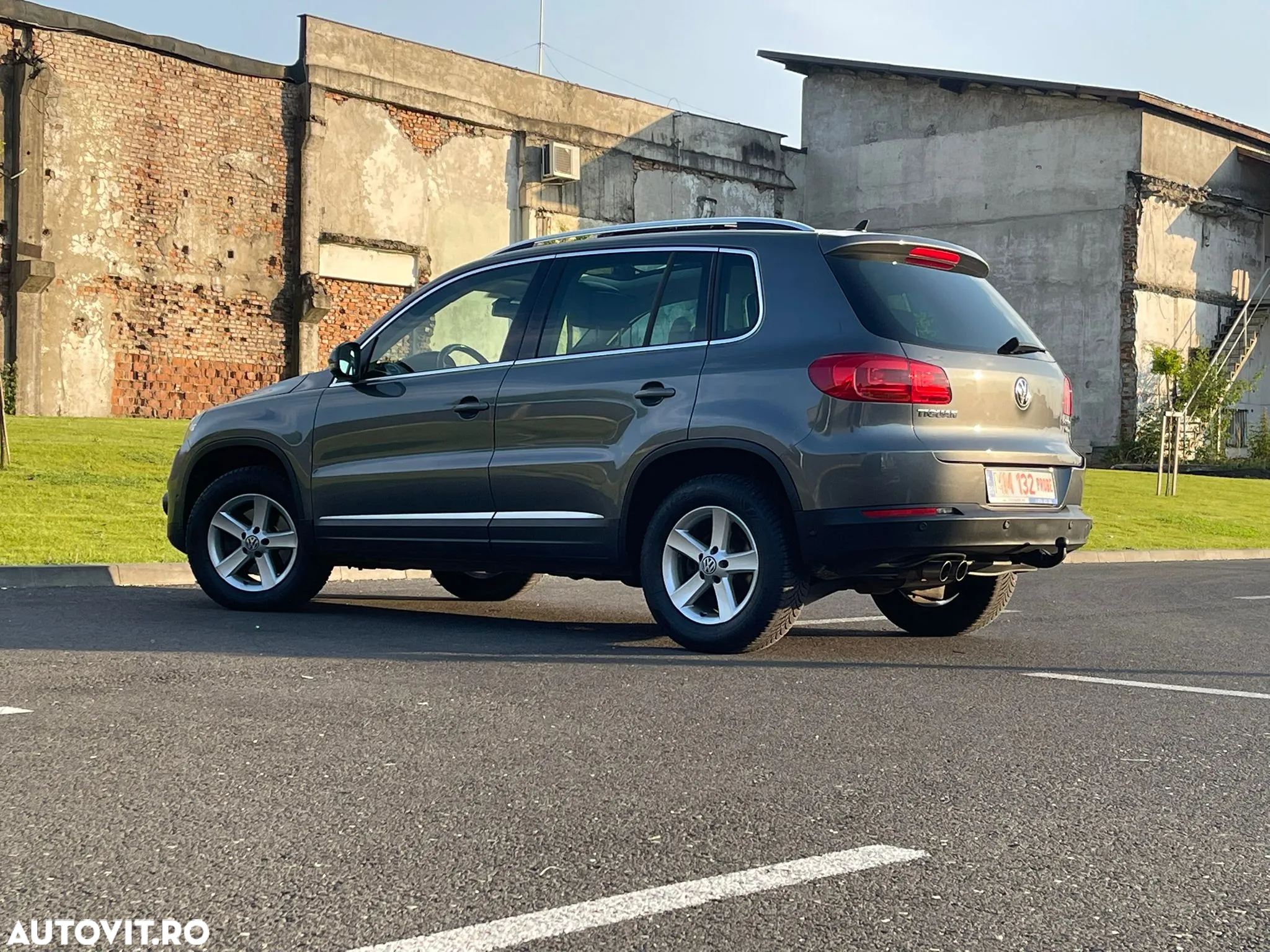 Volkswagen Tiguan 2.0 TDI DPF 4Motion DSG Exclusive - 30