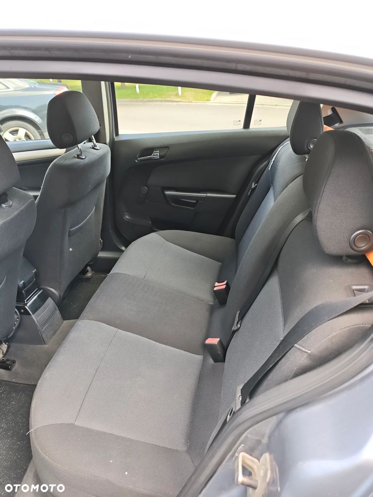 Opel Astra 1.3 CDTI - 8