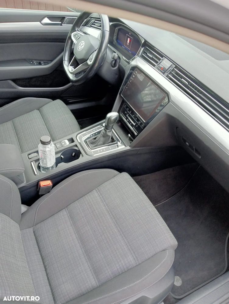 Volkswagen Passat 2.0 TDI SCR DSG Business - 5