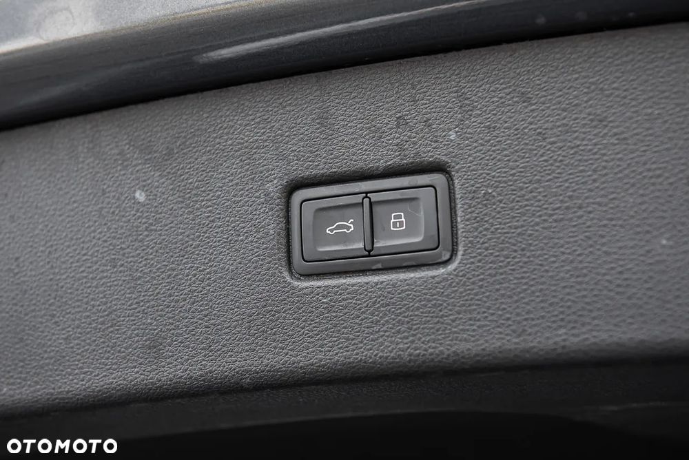 Audi Q5 Sportback 40 TDI quattro S tronic S line - 34