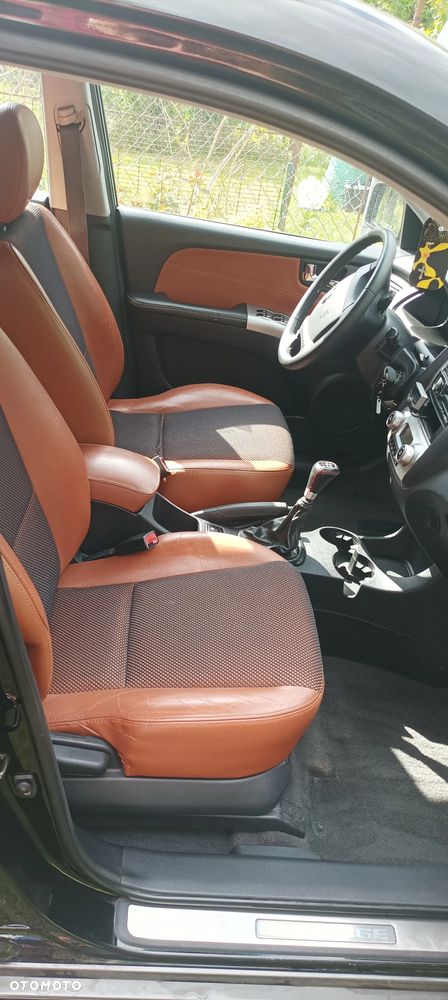 Kia Sportage 2.0 / Tour - 6