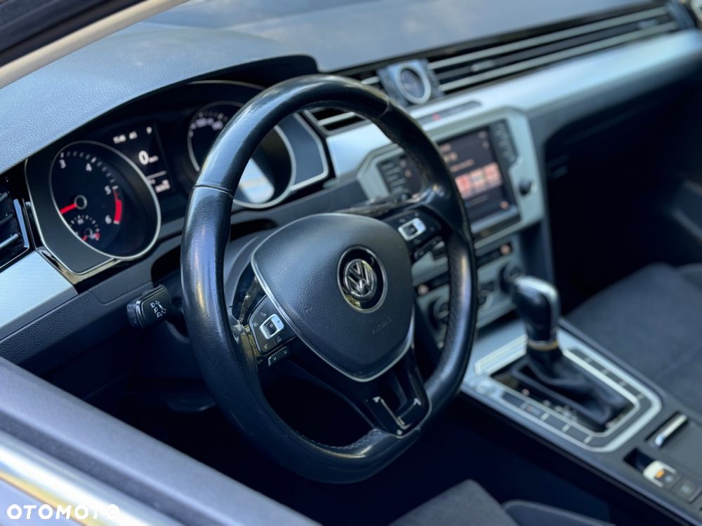 Volkswagen Passat ver-2-0-tdi-bluemotion-technology-dsg-comfortline - 5