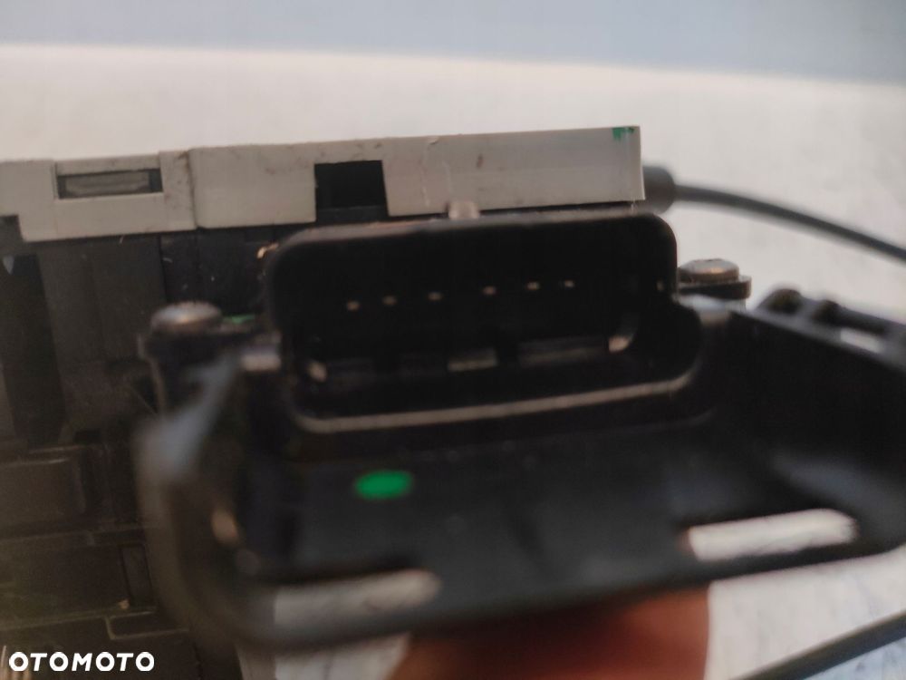 CITROEN C4 GRAND PICASSO I ZAMEK DRZWI LEWY TYŁ 6-PIN - 6