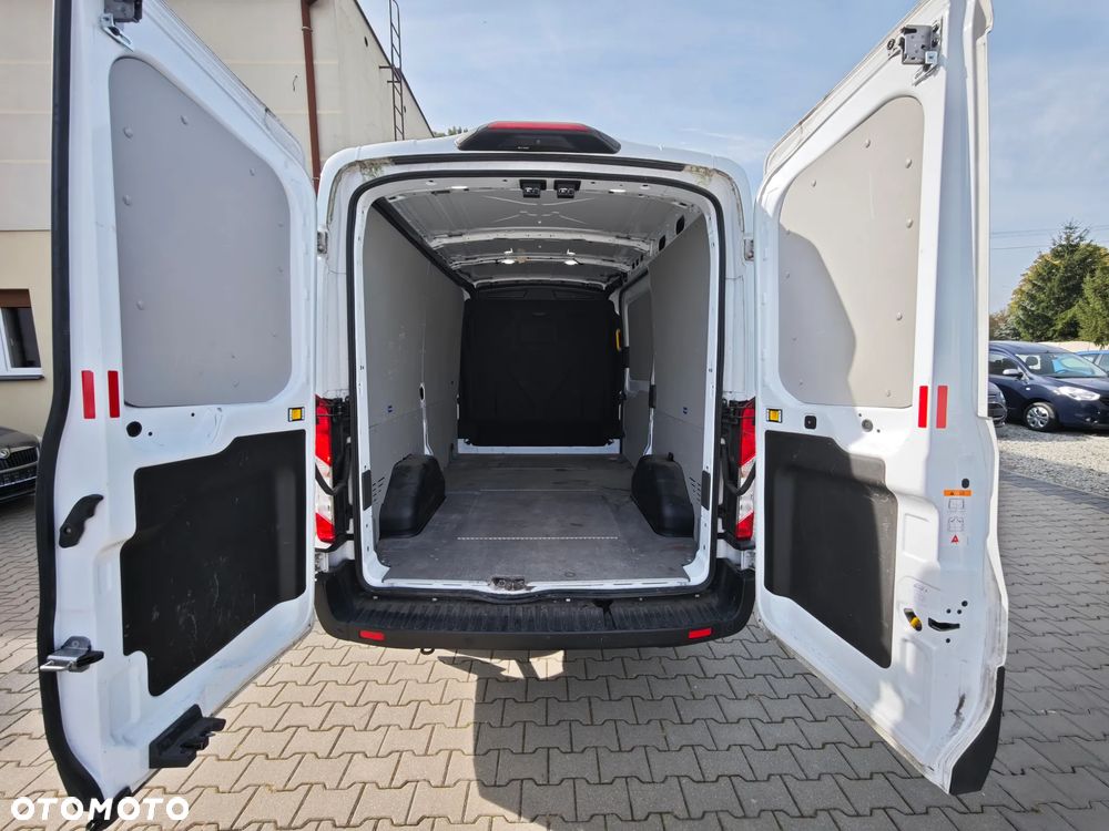 Ford Transit - 17