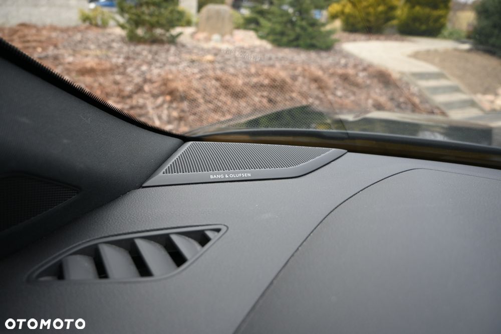 Audi Q3 Sportback 35 TDI S tronic S line - 33