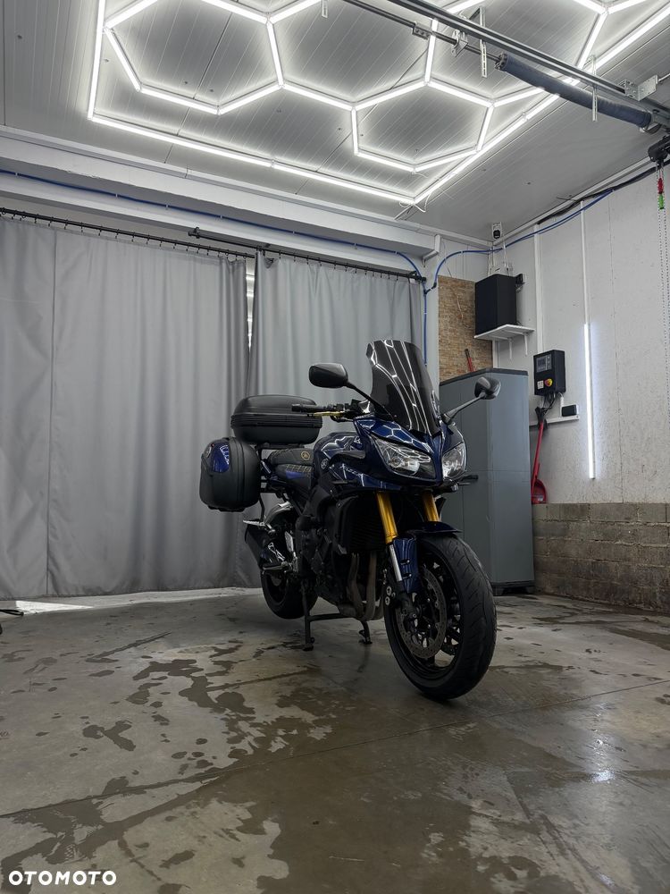 Yamaha FZ - 2