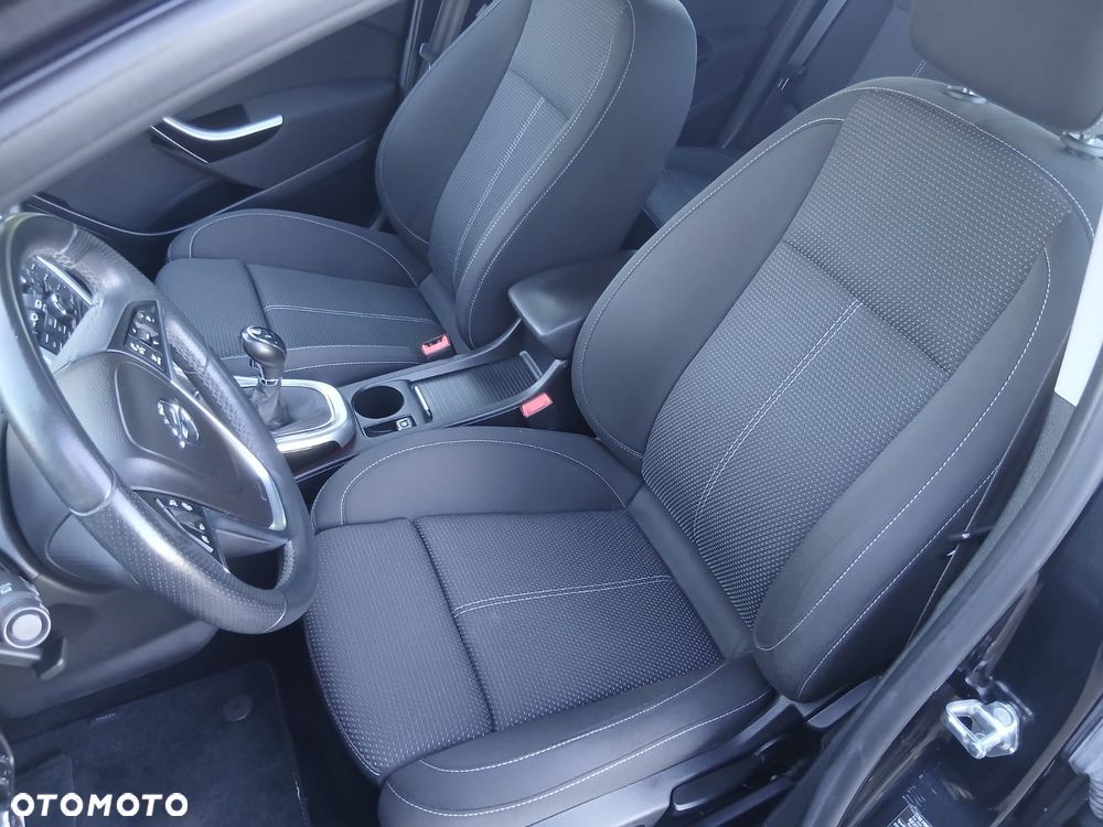 Opel Astra 1.4 Turbo Cosmo - 22
