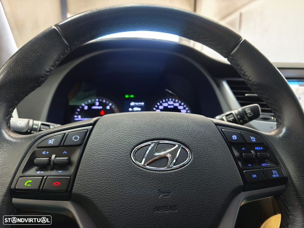 Hyundai Tucson 1.7 CRDi Executive - 15